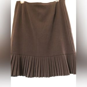 Briggs NY Pleated Bottom Skirt